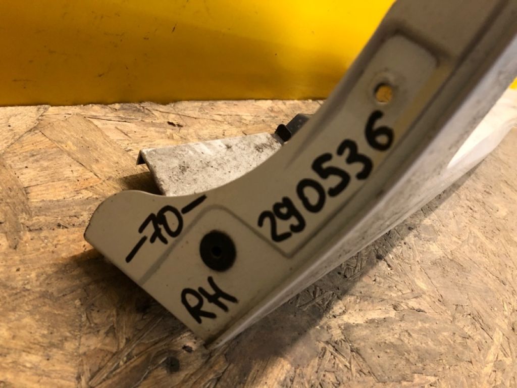 75850-33130 | Накладка порога наружная прав. TOYOTA CAMRY 70 17- - Фото 2