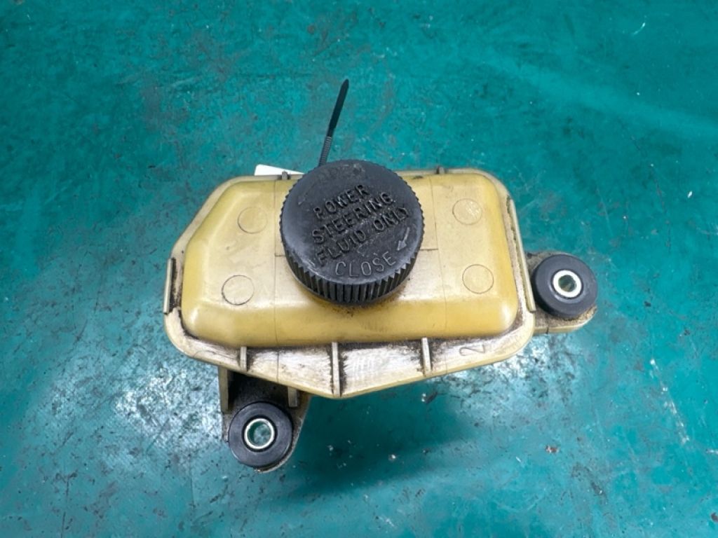 L206-32-690A | Бачок ГУР MAZDA CX-9 06-16 - Фото 3