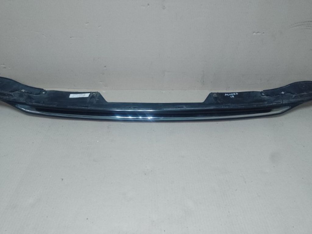 71510-T2F-A10 | Накладка бампера задн. HONDA ACCORD CR 13-18