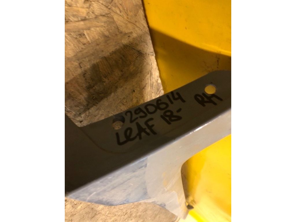 76850-6WL2C | Накладка порога наружная прав. NISSAN LEAF 18- - Фото 2