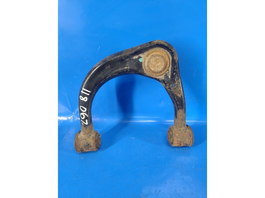 48610-60070 | Рычаг передней подвески верхний прав. TOYOTA LAND CRUISER PRADO 150 09-17