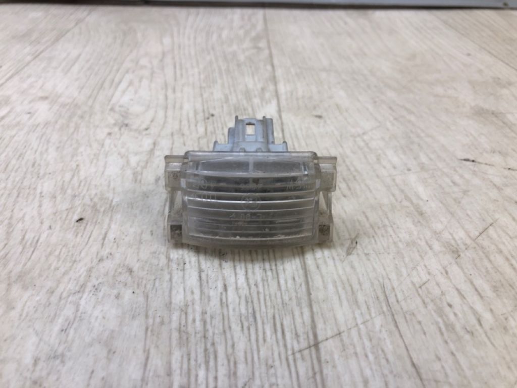 D350-51-270E | Подсветка номера MAZDA CX-9 06-16 - Фото 2