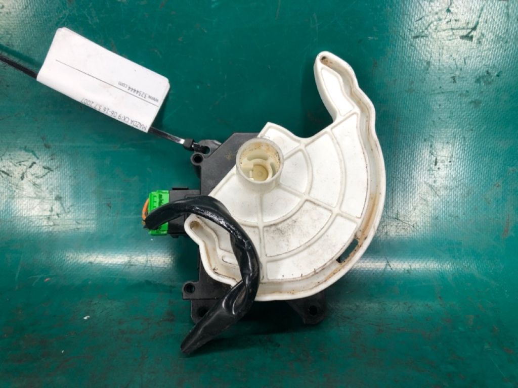 L206-61-A70 | Моторчик заслонки печки MAZDA CX-9 06-16