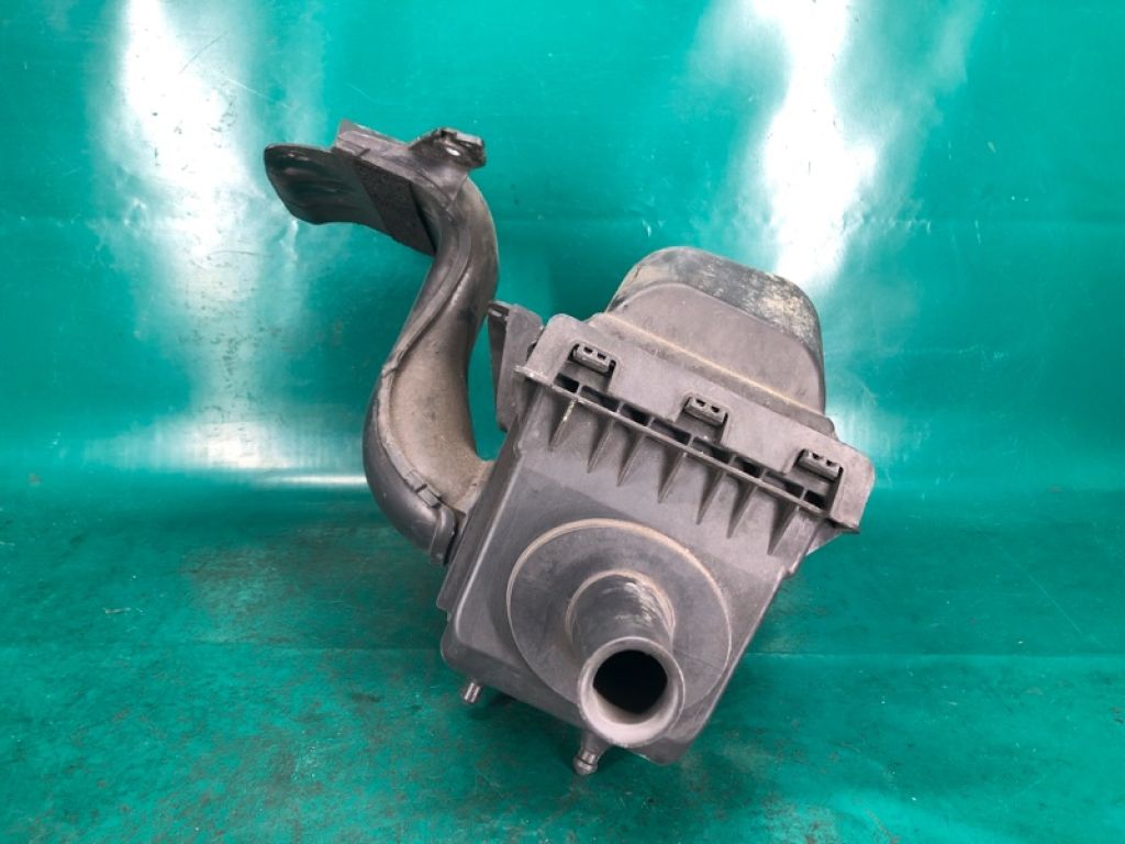 CY01-13-300D | Корпус повітряного фільтра MAZDA CX-9 06-16 - Фото 5