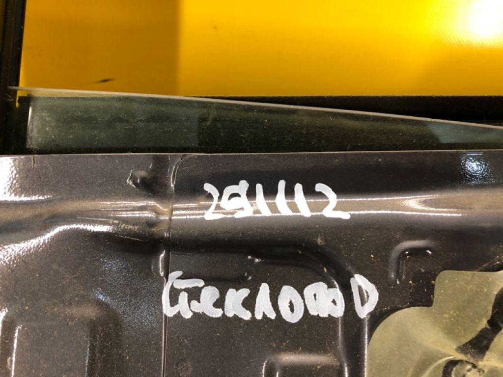 69801-52070 | Стеклоподъемник задн. прав. TOYOTA PRIUS - 30 09-17 - Фото 2