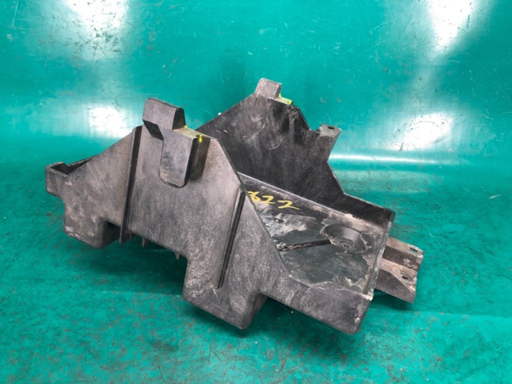 L206-56-041E | Полиця акумулятора MAZDA CX-9 06-16 - Фото 3