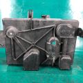 L206-56-041E | Полиця акумулятора MAZDA CX-9 06-16 - Прев'ю 4