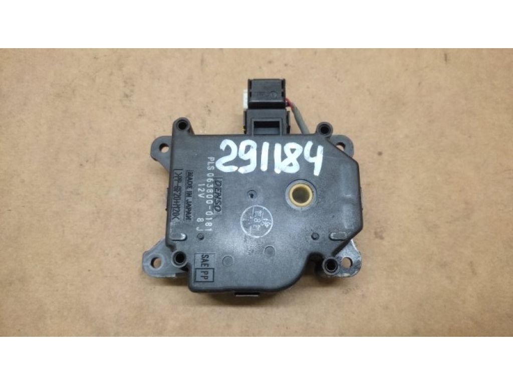 87106-47130 | Моторчик заслінки пічки TOYOTA RAV4 05-12