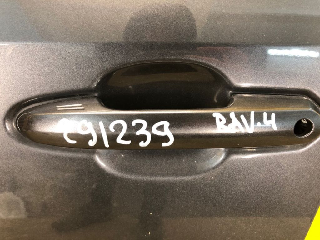 69202-30090 | Ручка двери наружная передн. лев. TOYOTA RAV4 18-