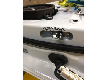 Обмежувач дверей задн. лів. TOYOTA RAV4 18-