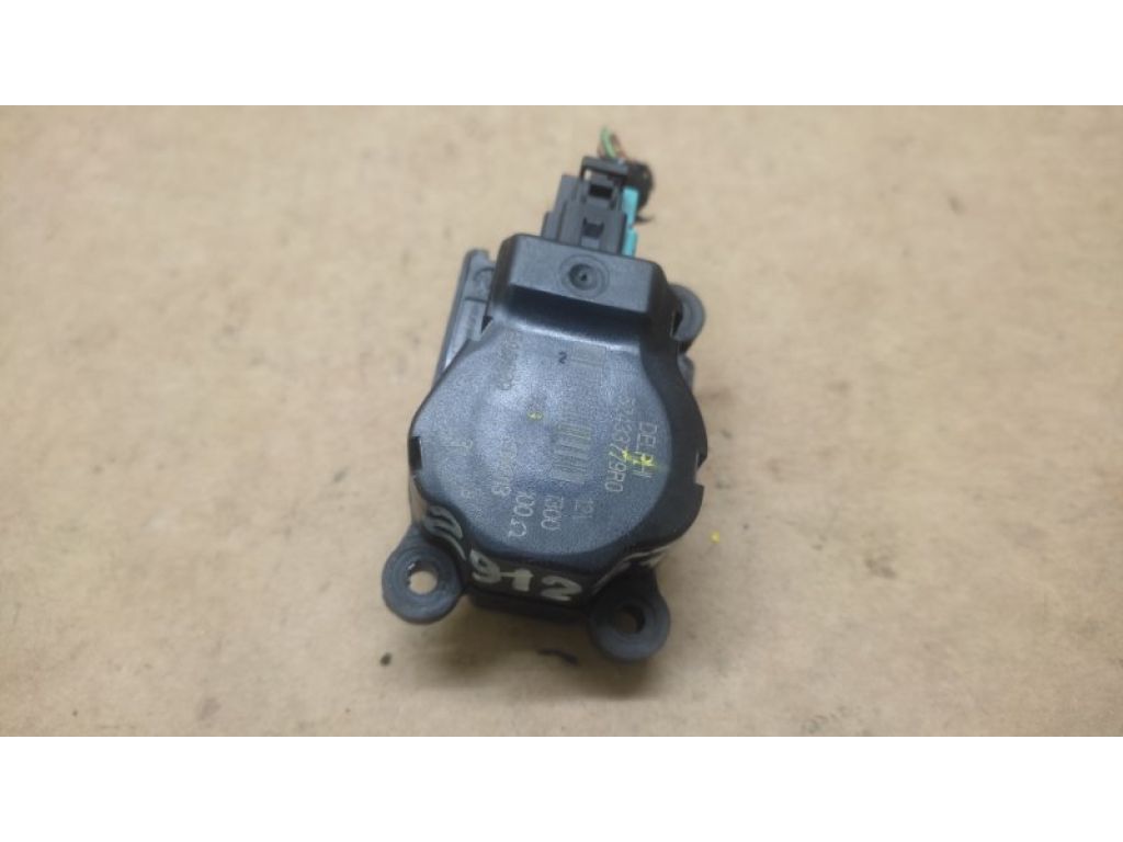 92215208 | Моторчик заслінки пічки CADILLAC SRX 09-16 - Фото 2