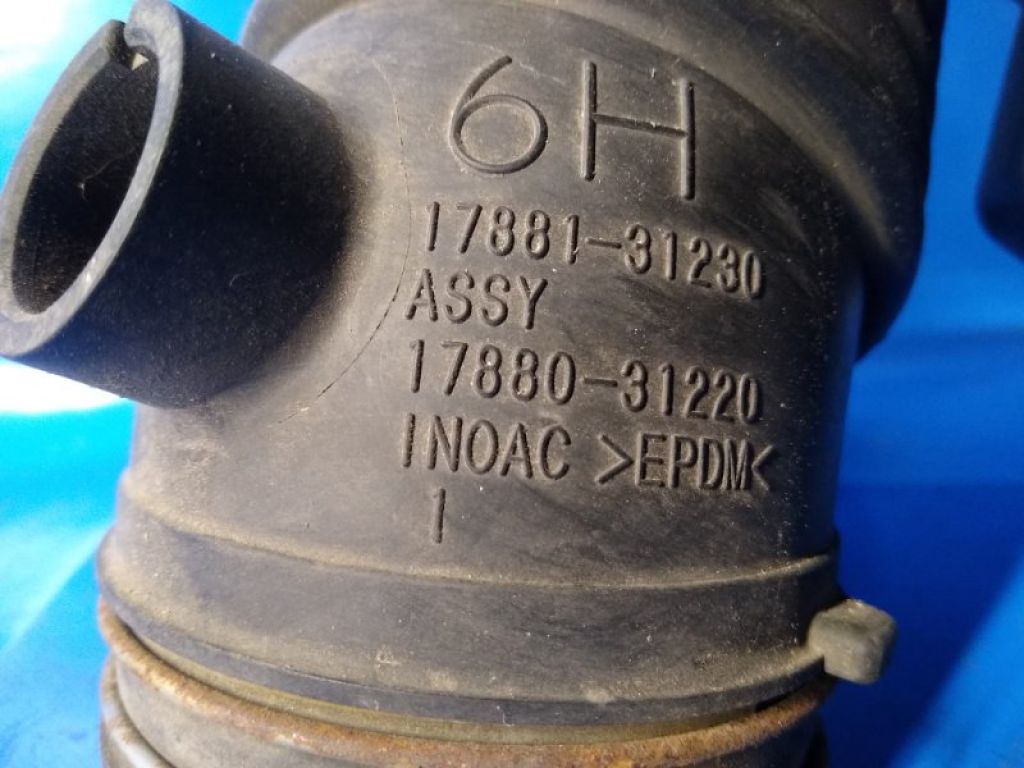 17881-31230 | Патрубок воздушного фильтра LEXUS RX350/450 09-15 - Фото 3