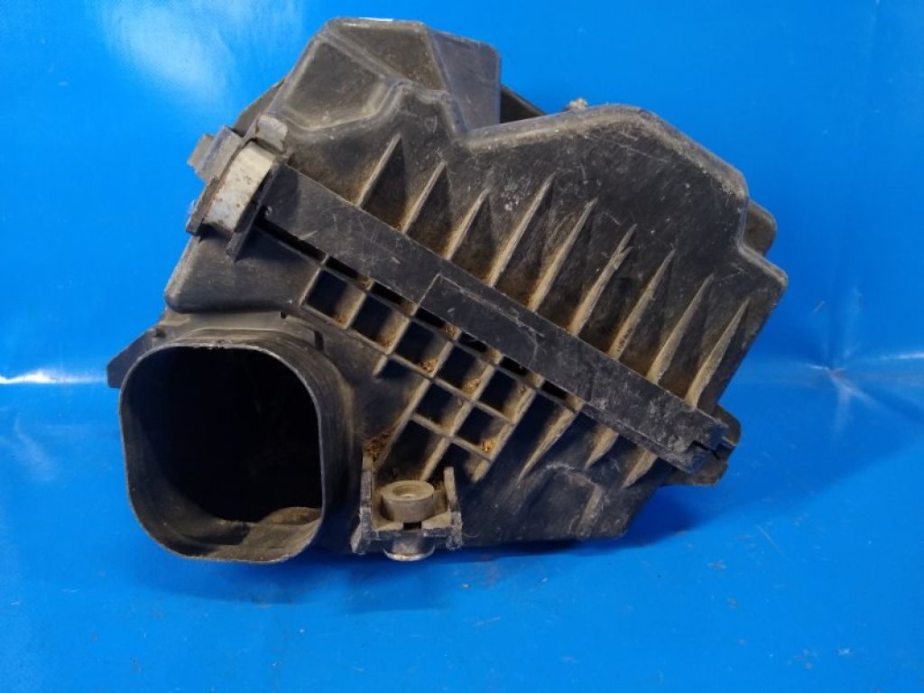 17211-R6A-J00 | Корпус повітряного фільтра HONDA CRV (RM) 11-18