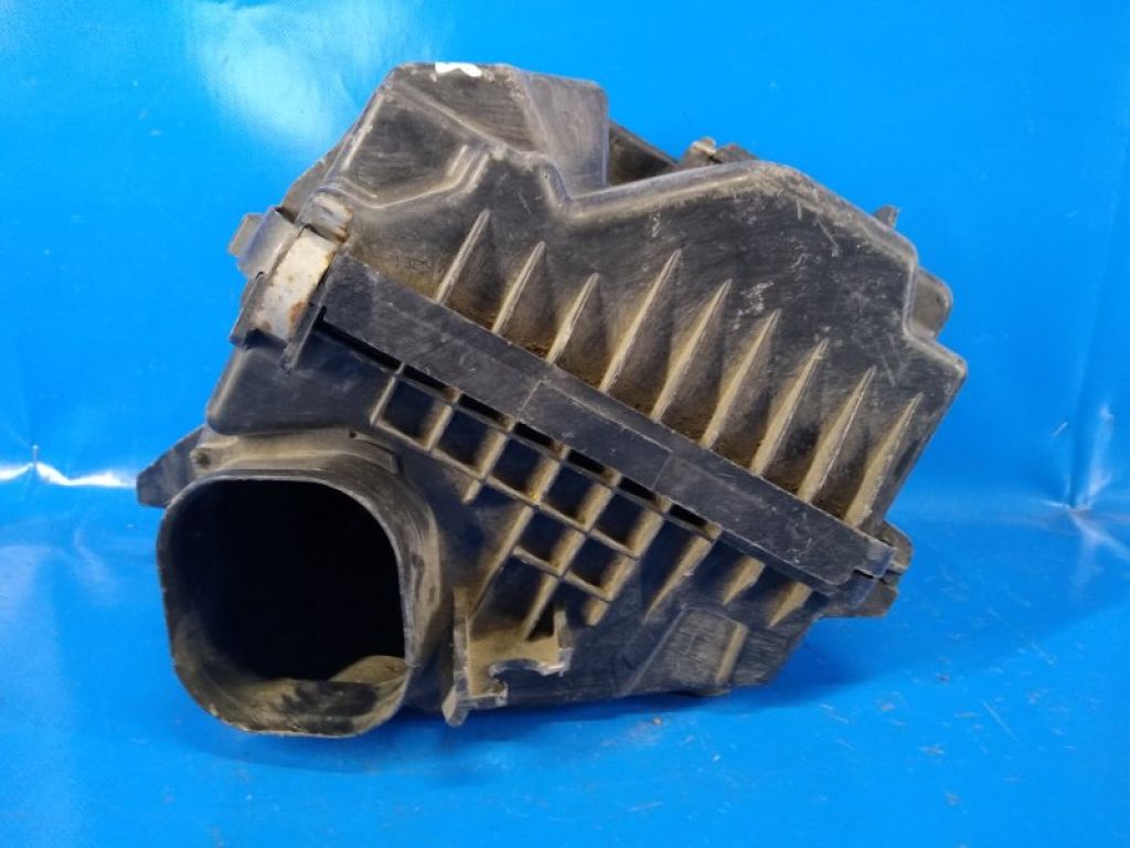 17211-R6A-J00 | Корпус повітряного фільтра HONDA CRV (RM) 11-18