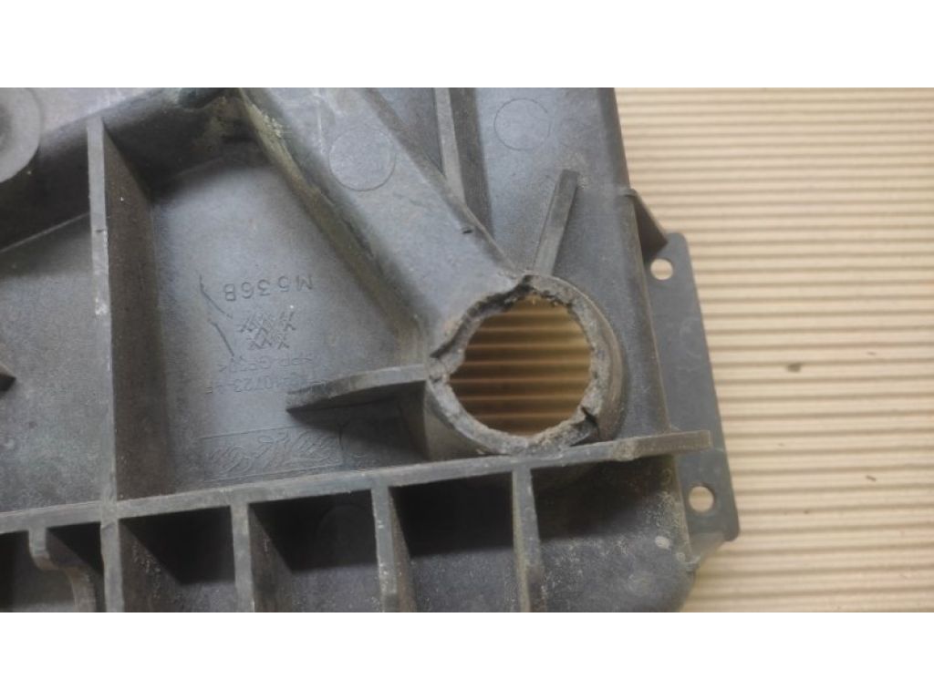 7T4Z-10732-A | Полиця акумулятора FORD EDGE 06-14 - Фото 3