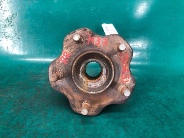 Маточина колеса задн. INFINITI M25/M37/M56/Q70/M35H 10-16