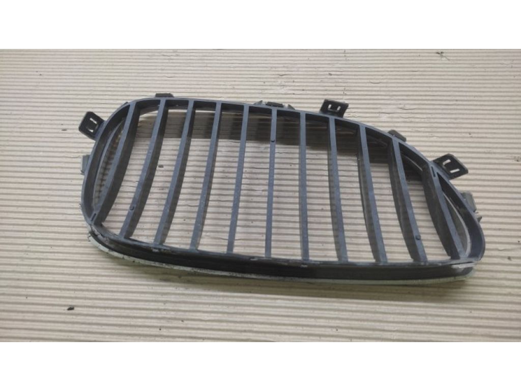 51 13 7 027 061 | Решітка радіатора передн. лів. BMW 5 SERIES 03-10 - Фото 3