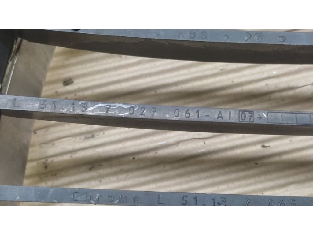 51 13 7 027 061 | Решітка радіатора передн. лів. BMW 5 SERIES 03-10 - Фото 4