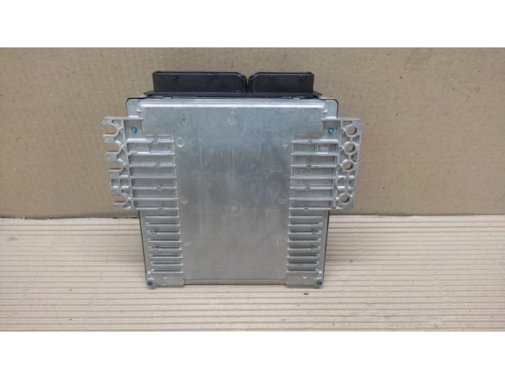 MEC85-960 C1 6712 | Блок керування двигуном INFINITI M35/M45 04-10 - Фото 3