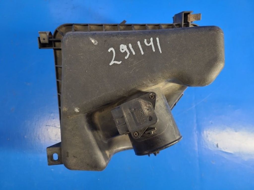 17701-0R020 | Корпус воздушного фильтра TOYOTA AURIS 13-18