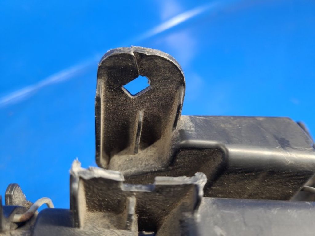 Корпус повітряного фільтра HONDA HRV 14-22 - Фото 7