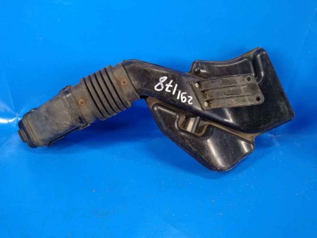 1505A479 | Резонатор воздушного фильтра MITSUBISHI ASX / OUTLANDER SPORT 10-21