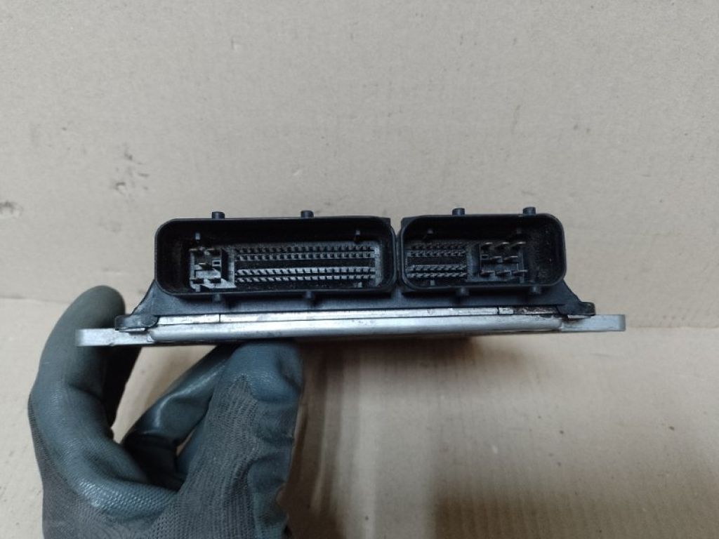 A56-U18 | Блок керування двигуном NISSAN TEANA J31 03-07 - Фото 3