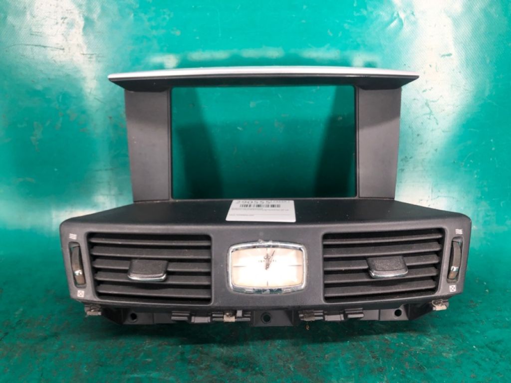 68750-1ME0B | Дефлектор повітряний INFINITI M25/M37/M56/Q70/M35H 10-16