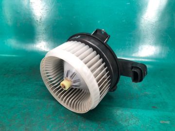 Моторчик пічки INFINITI M25/M37/M56/Q70/M35H 10-16