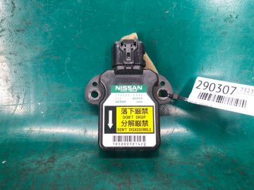 Датчик ESP INFINITI M25/M37/M56/Q70/M35H 10-16