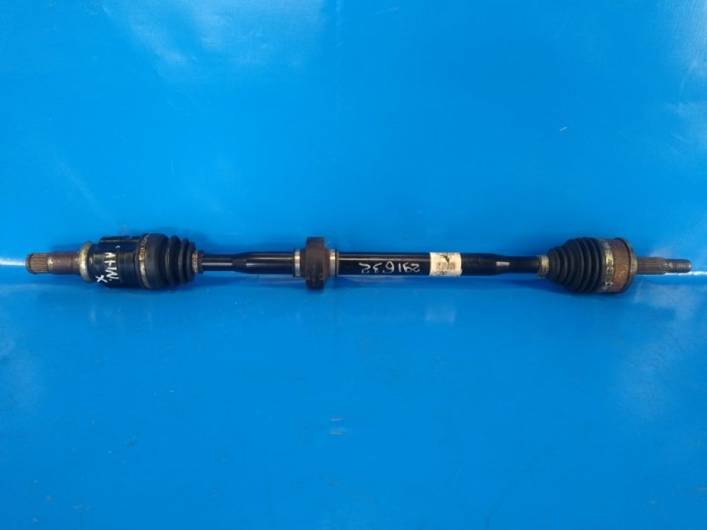 4341002850C | Привод передний прав. TOYOTA AURIS 13-18