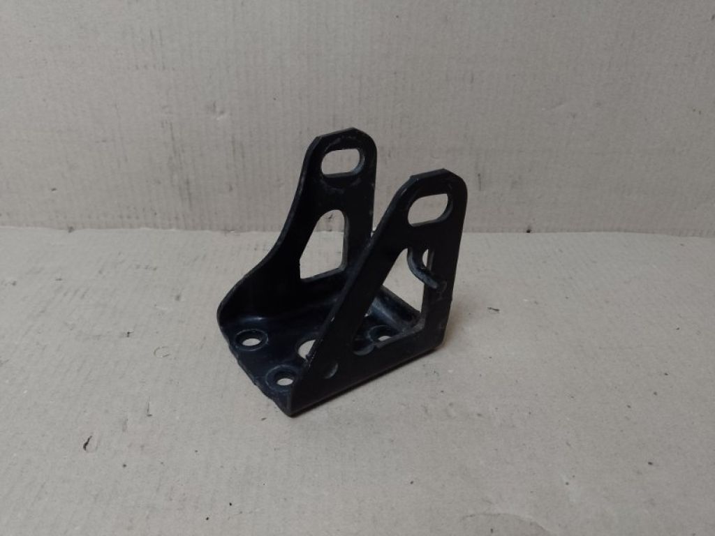 12311-37090 | Кронштейн двигателя передн. TOYOTA PRIUS - 30 09-17