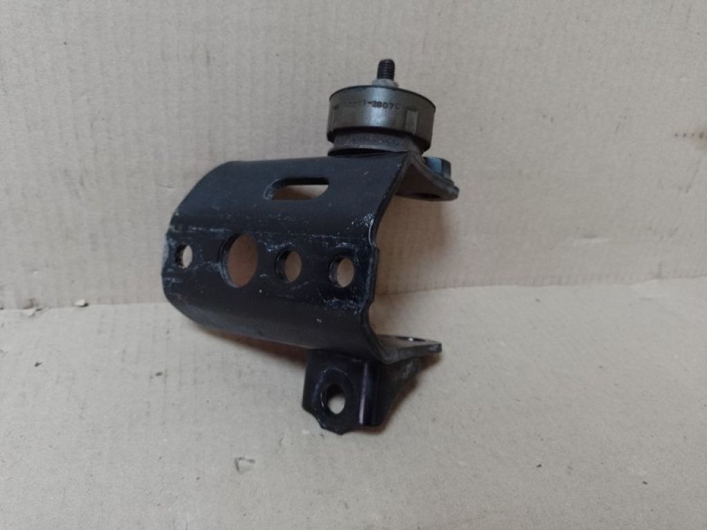 12321-37060 | Кронштейн двигателя задн. TOYOTA PRIUS - 30 09-17