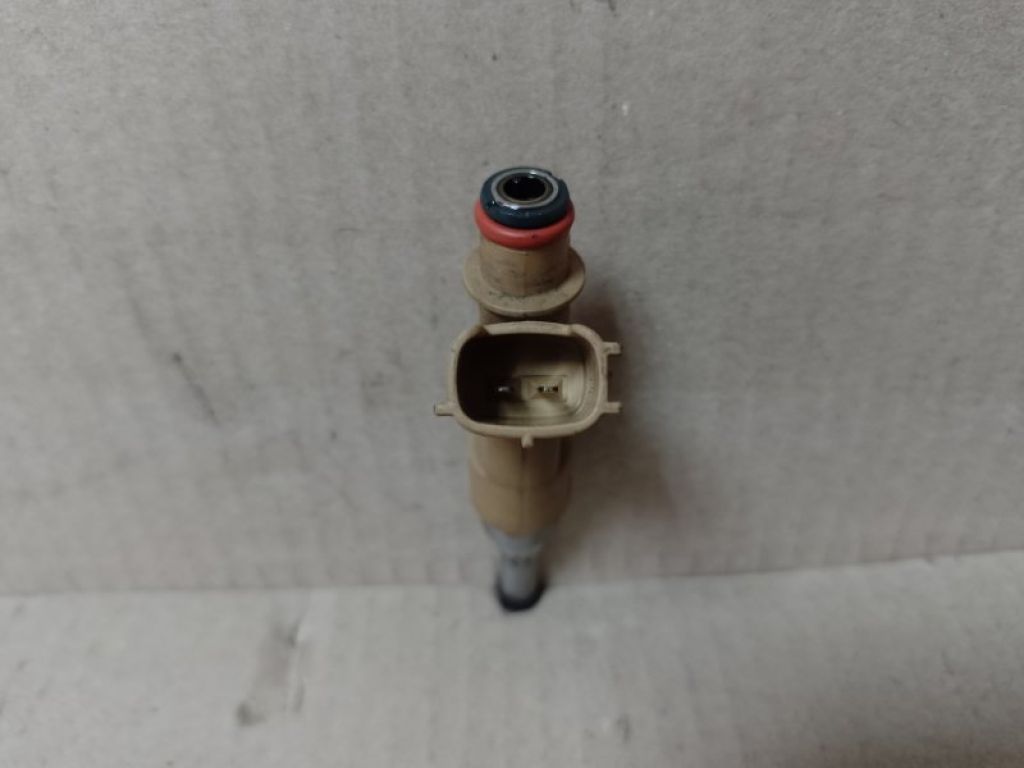 23209-39196 | Форсунка паливна TOYOTA PRIUS - 30 09-17 - Фото 2