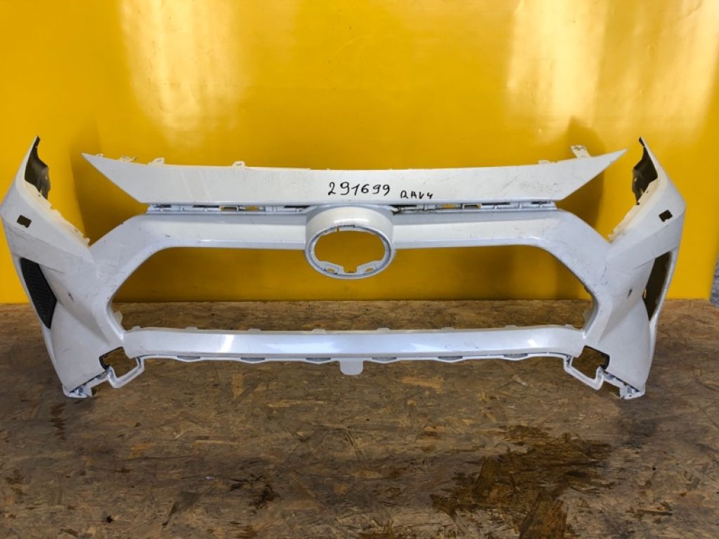 521194A922 | Бампер передний TOYOTA RAV4 18-