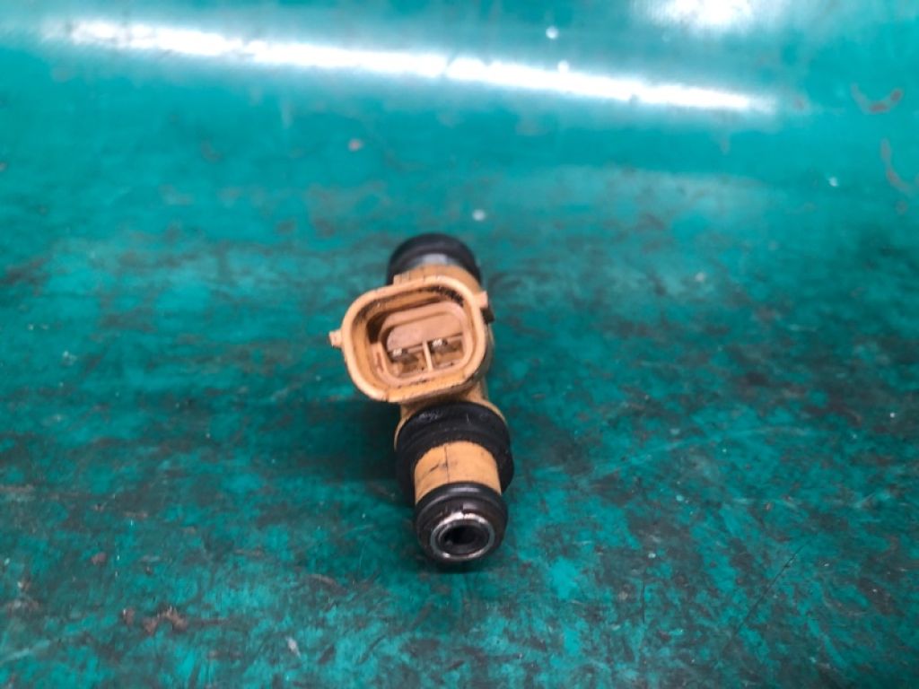 16611AA68B | Форсунка паливна SUBARU OUTBACK 03-09 BP - Фото 3