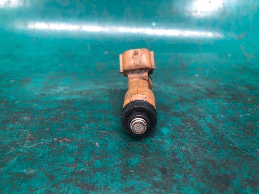 16611AA68B | Форсунка паливна SUBARU OUTBACK 03-09 BP - Фото 4