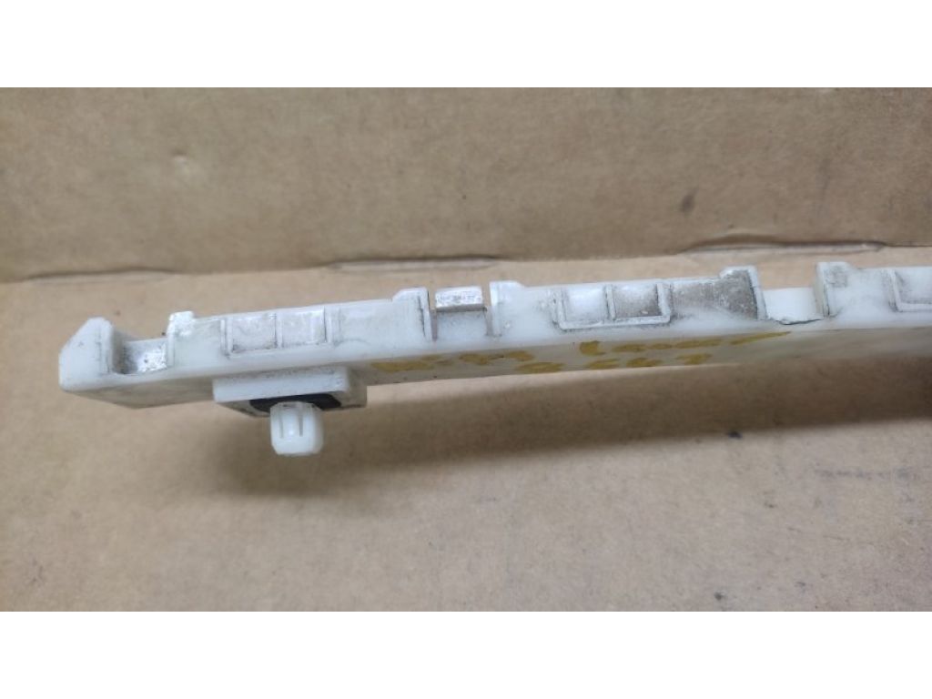 6410A199 | Кронштейн заднього бампера лів. MITSUBISHI LANCER X 10 07-15 - Фото 2