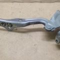 EG21-52-410B | Петля капоту прав. MAZDA CX-7 06-12