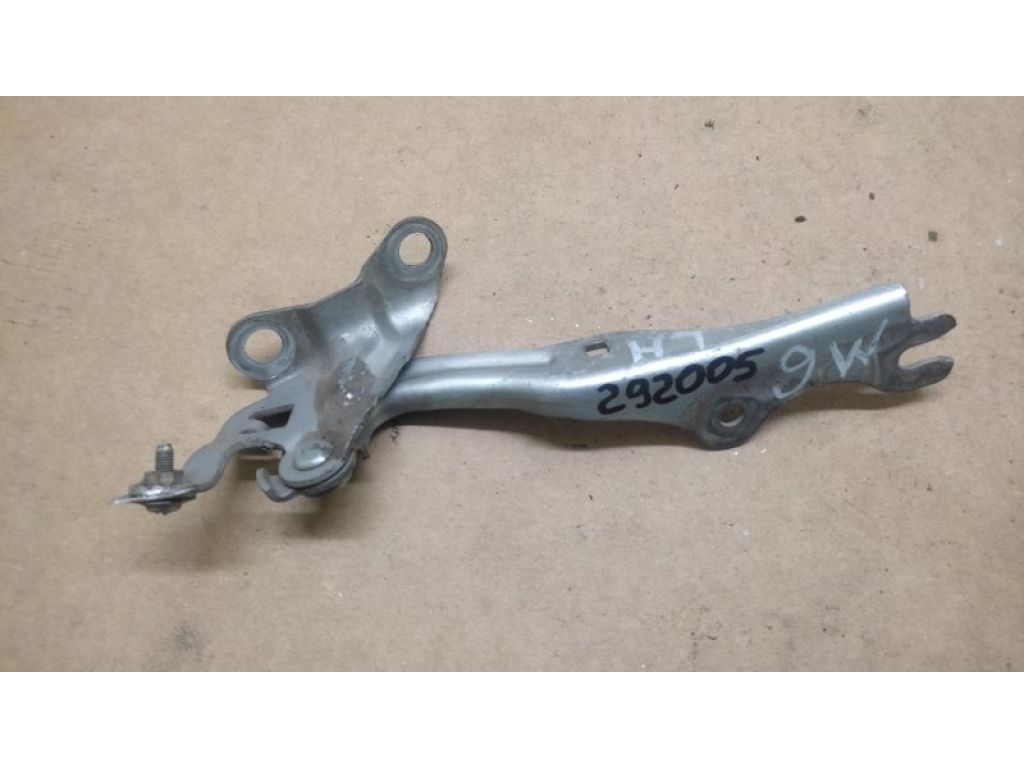 GJ6A-52-420A | Петля капота лев. MAZDA 6 GG 02-07