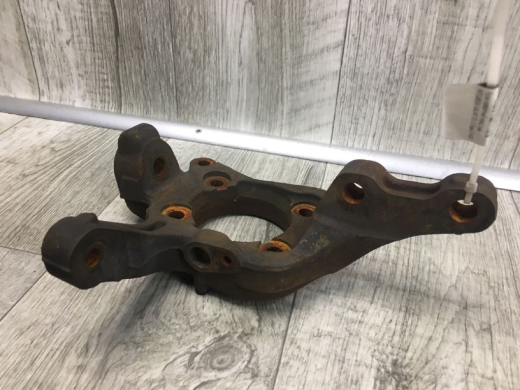 MR589570 | Кулак поворотный передн. прав. MITSUBISHI GALANT 03-12 - Фото 3