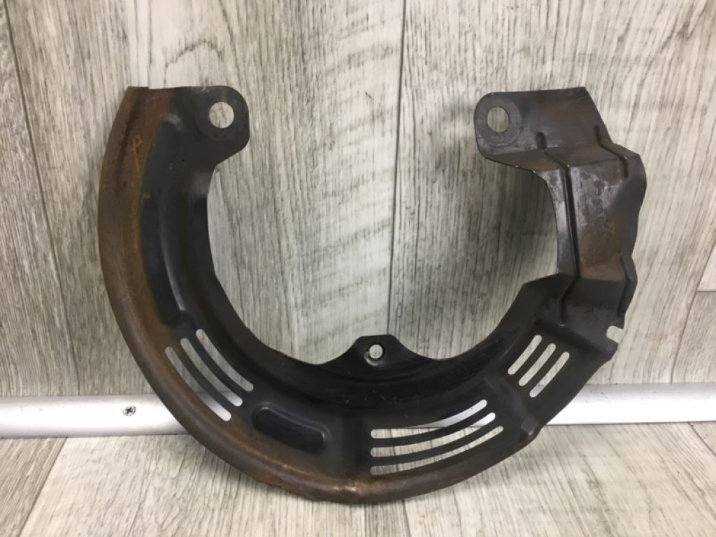 MR569680 | Захист гальмівного диска передн. прав. MITSUBISHI GALANT 03-12 - Фото 2