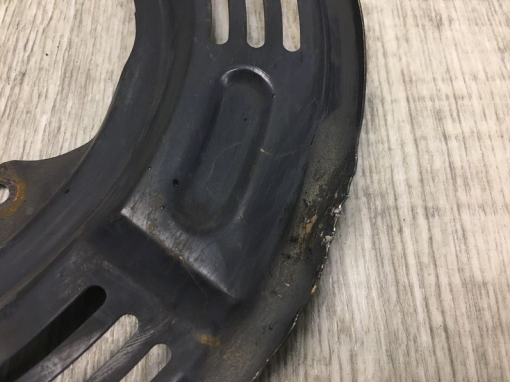 MR569680 | Захист гальмівного диска передн. прав. MITSUBISHI GALANT 03-12 - Фото 3