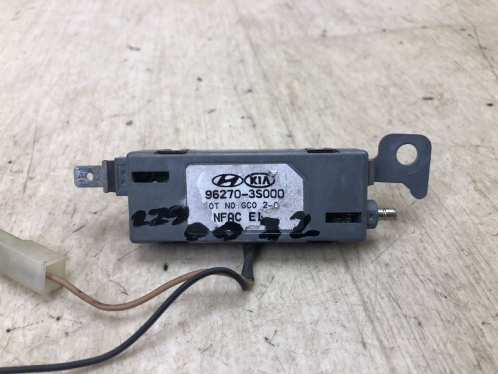 96270-3S000 | Усилитель антенны HYUNDAI SONATA YF 10-14