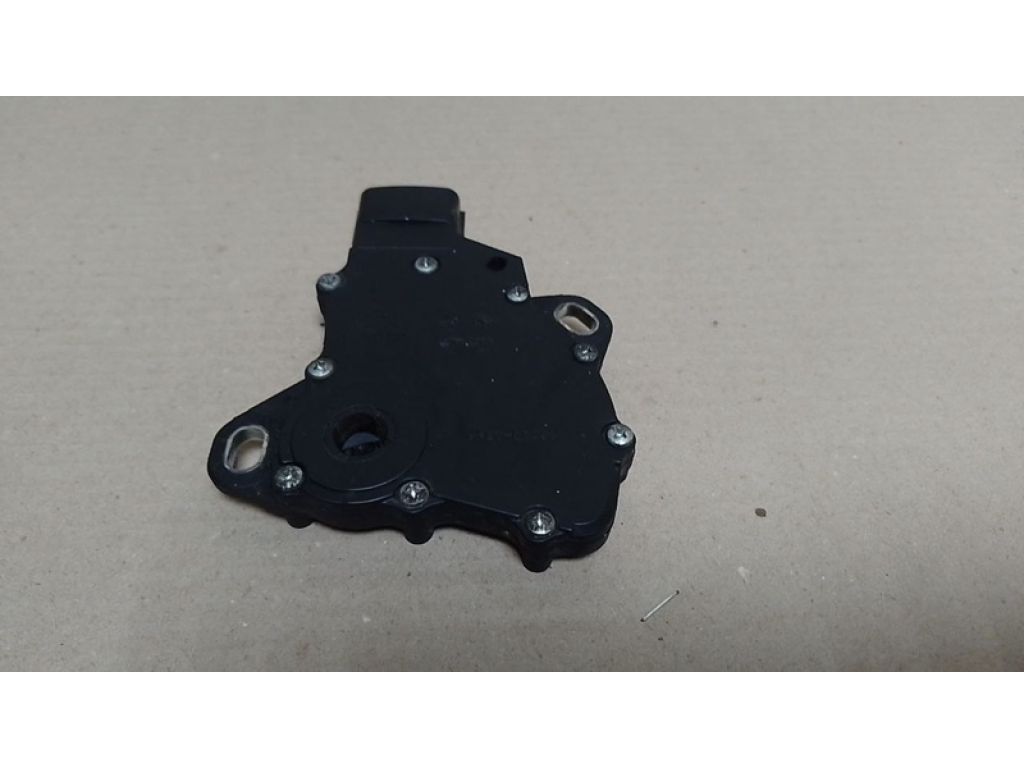 8617A002 | Датчик положения селектора АКПП MITSUBISHI OUTLANDER XL 05-13