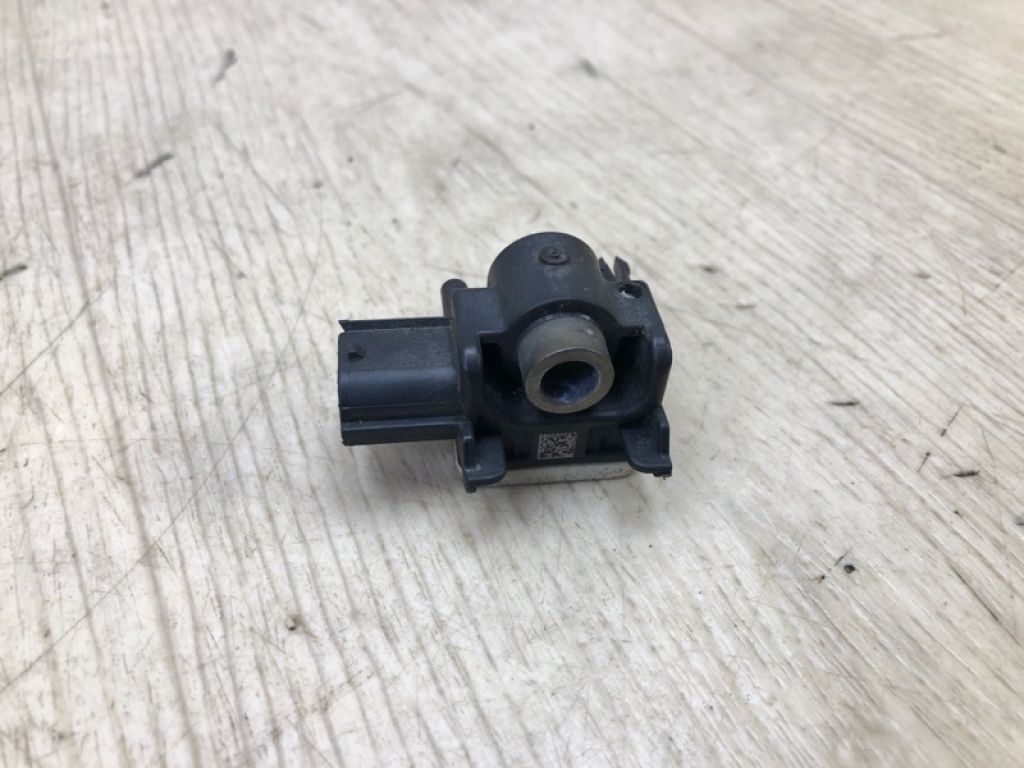 95920-2B200 | Датчик удара лев. HYUNDAI SANTA FE (CM) 05-12