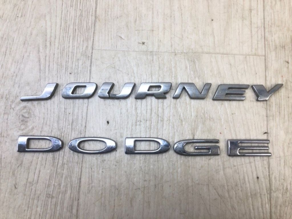 5113579AA | Эмблема DODGE JOURNEY 08-20