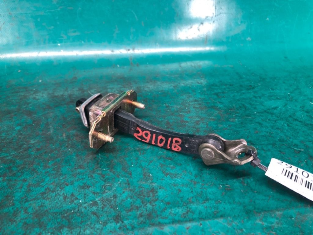 61124AG000 | Обмежувач дверей передн. прав. SUBARU OUTBACK 03-09 BP