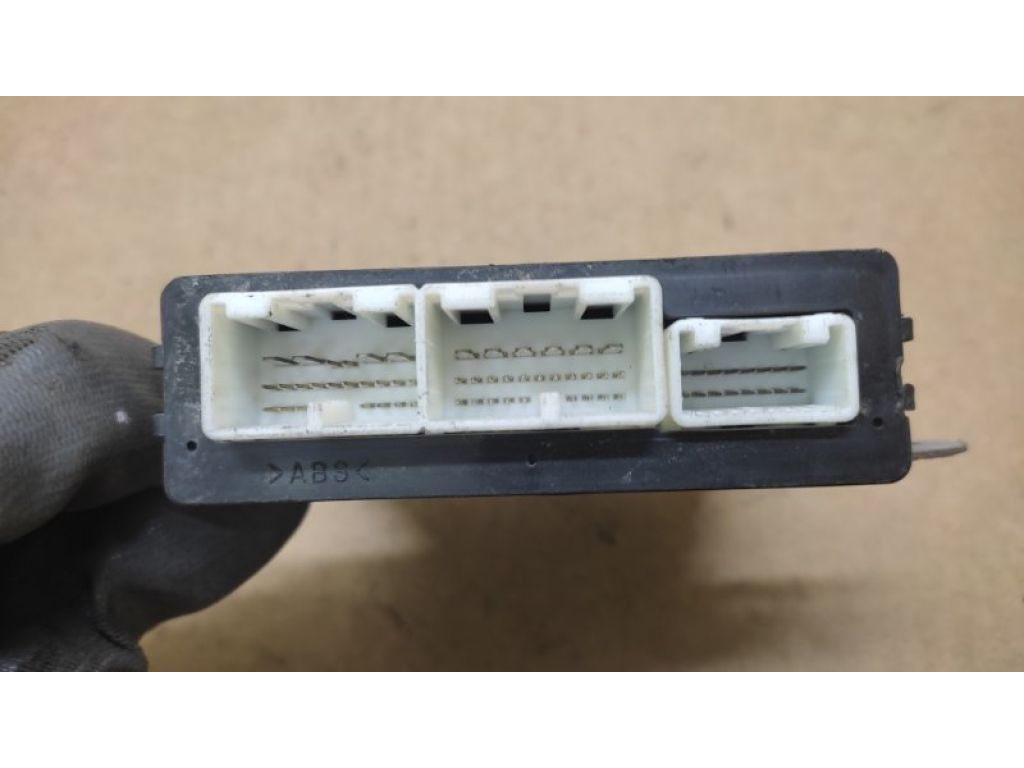 89222-30110 | Блок управления дверей передн. прав. LEXUS GS350 GS300 05-11 - Фото 4