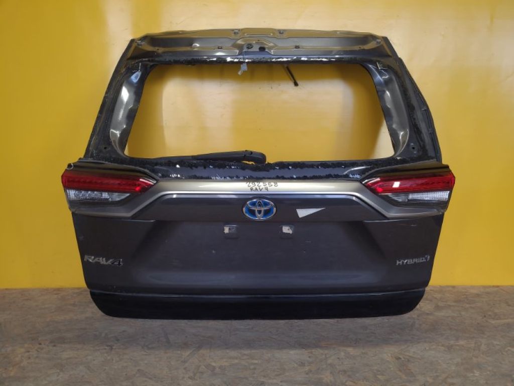 67005-42650 | Крышка багажника TOYOTA RAV4 18-
